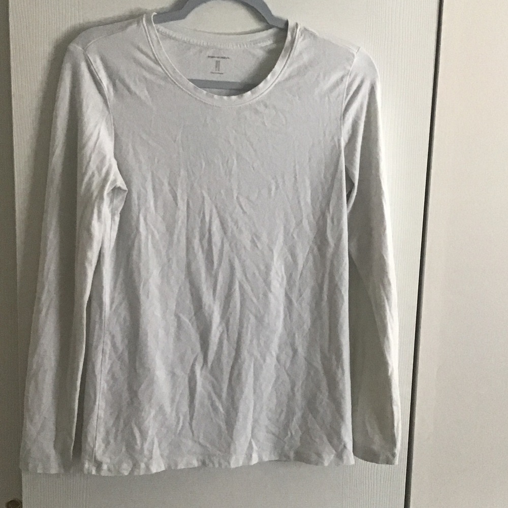 Basic white crew tee